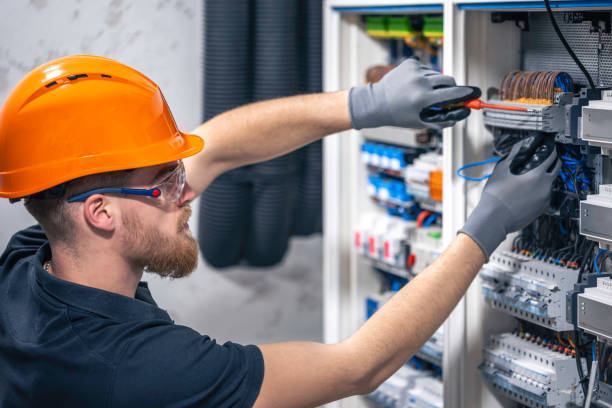 Best Emergency Electrical Repair  in Delavan Lake, WI